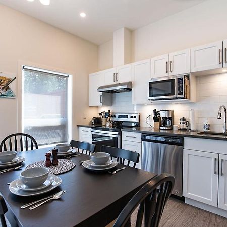 The Mac Shack By Revelstoke Vacations Appartement Buitenkant foto