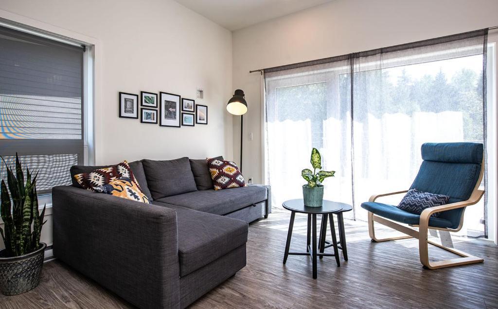 The Mac Shack By Revelstoke Vacations Appartement Buitenkant foto