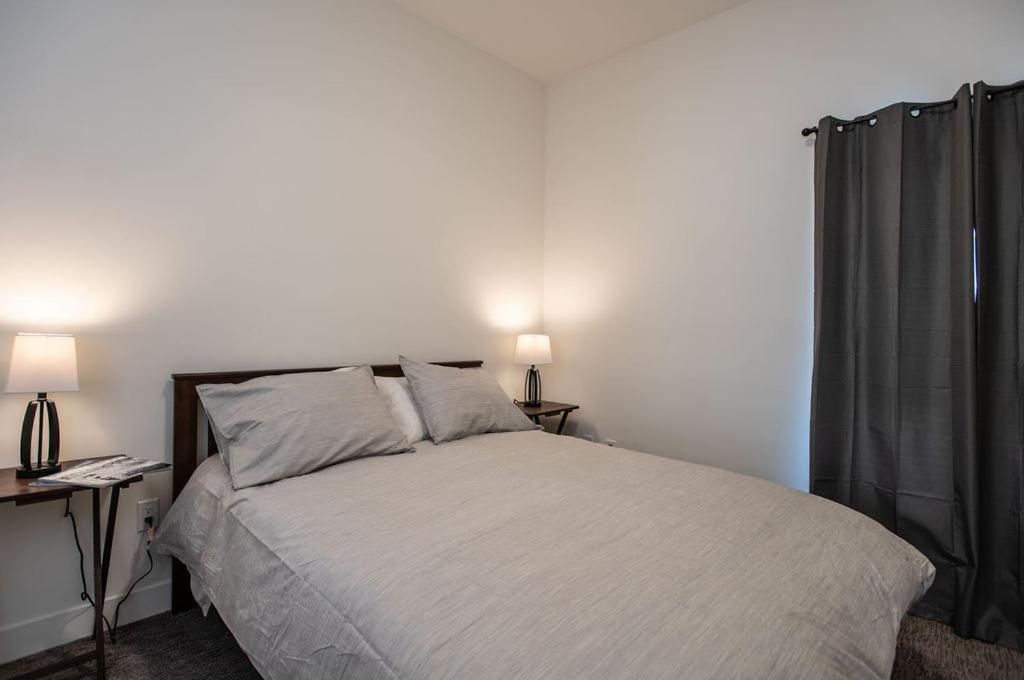 The Mac Shack By Revelstoke Vacations Appartement Buitenkant foto