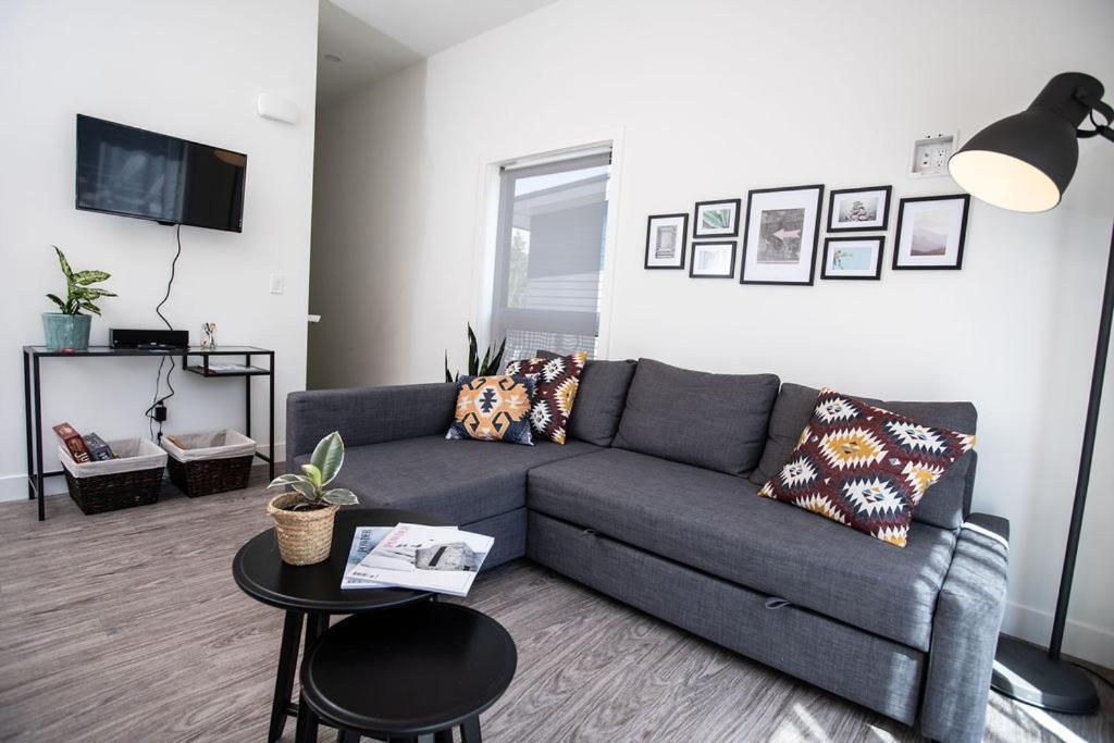 The Mac Shack By Revelstoke Vacations Appartement Buitenkant foto